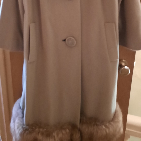 Natalie Green Coat - Picture 6 of 11